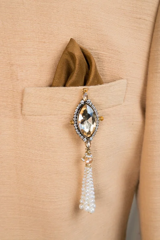 Classic Diamond Brooch-Gold Stone Brooch With Pearl Tassel