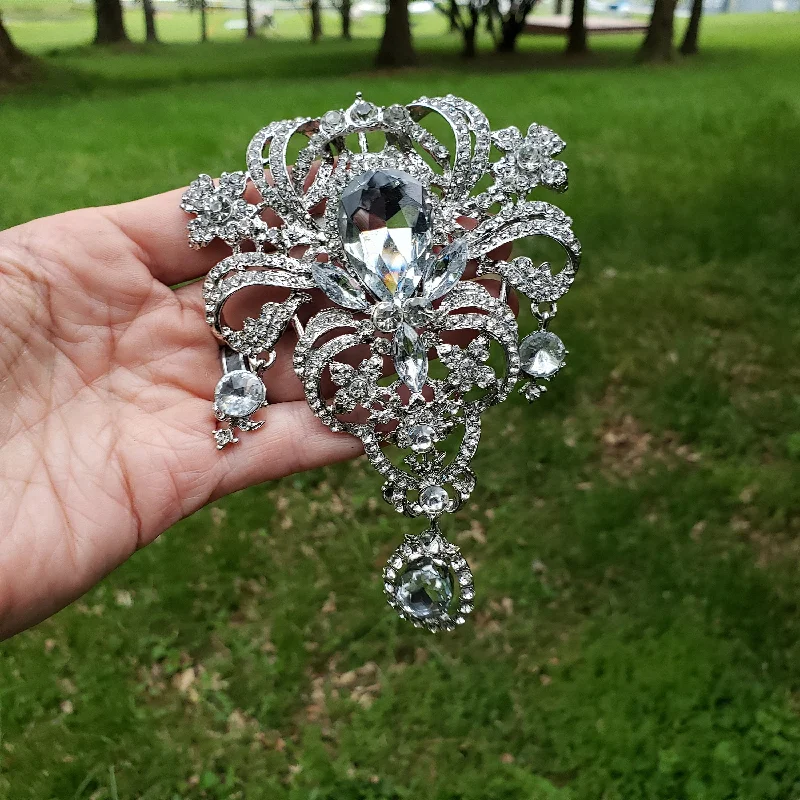 Stylish Rhinestone Brooch-Huge Silver Clear Rhinestone Brooch or Embellishment SC39