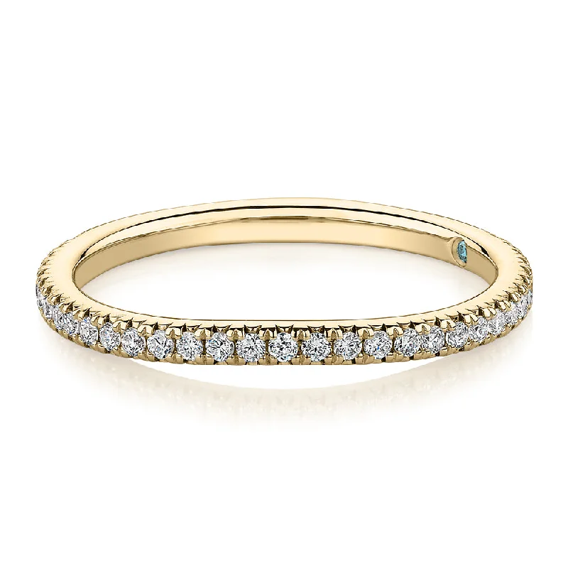 Simple Wedding Rings for Women-Premium Lab-Grown Diamond, 0.23 carat TW round brilliant curved wedding or eternity band in 18 carat yellow gold