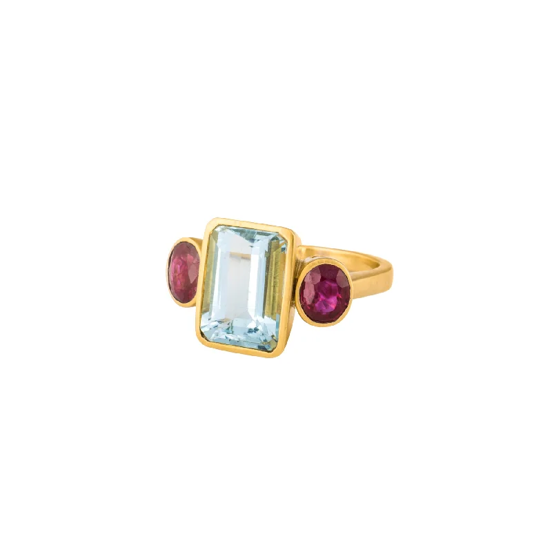 Luxury Gold Rings-Aquamarine & Ruby Trilogy Ring