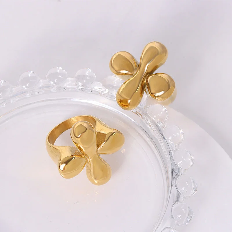 Designer Silver Rings-Chunky Clover Ring