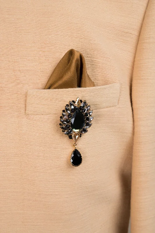 Minimalist Brooch with Pearls-Black Crystal Studded Brooch