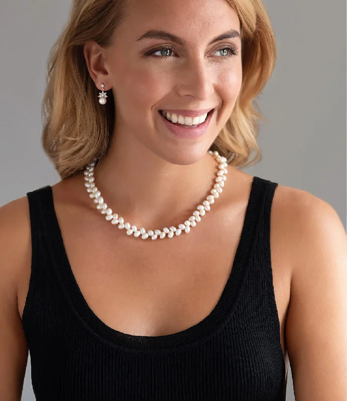 Vintage Style Choker Necklaces-Leaf Classic White Pearl Necklace