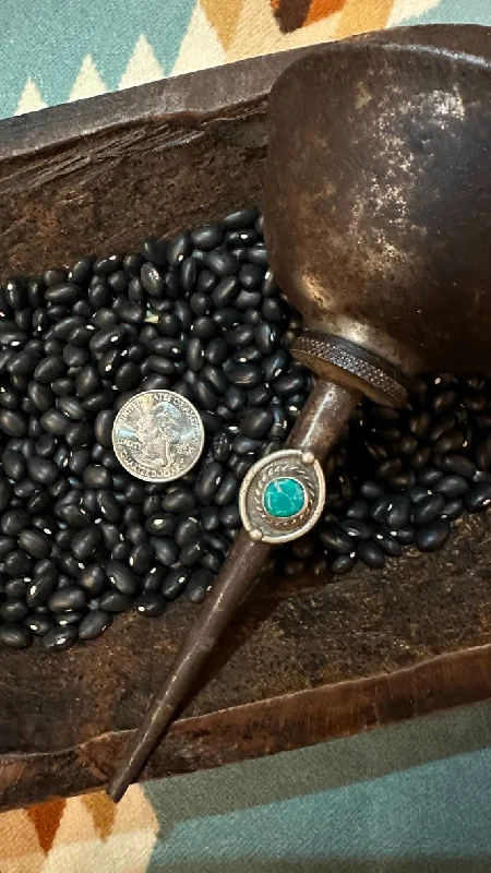 Unique Diamond Rings-Vintage Single Stone Turquoise Ring