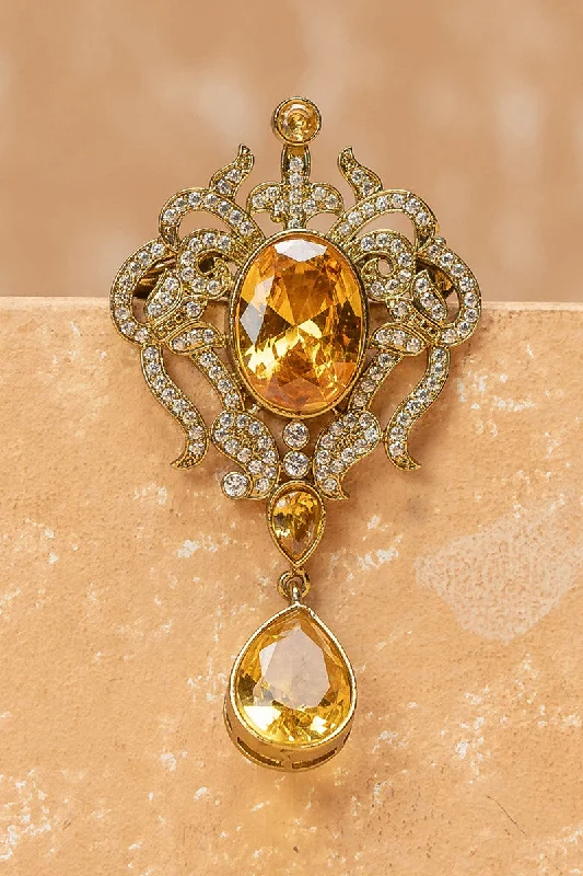 Retro Brooch with Pearl Detail-Gold Stone Encrusted Brooch